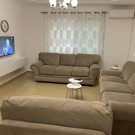 Diana Casa de Férias Shkodër