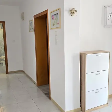 بيت للعطل Diana شكودر